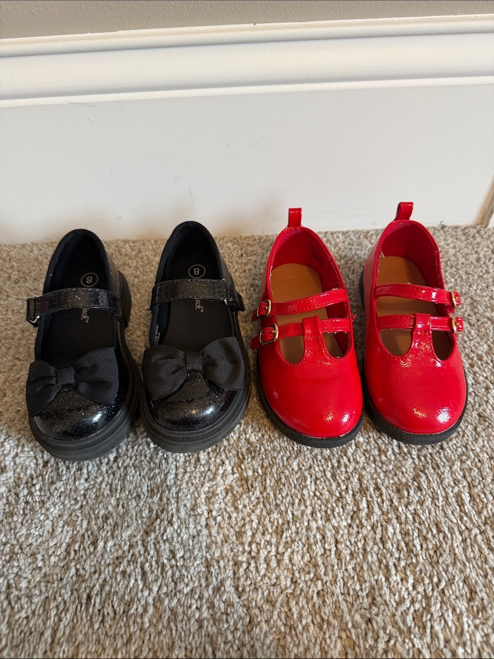 Patent Mary Janes in Black and Red 2 Pair Cat & Jack & Old Navy Sz 8
